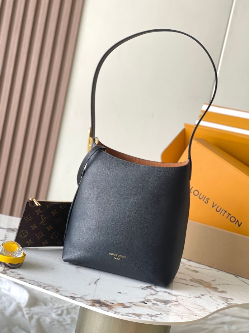 Louis Vuitton Hobo Bags